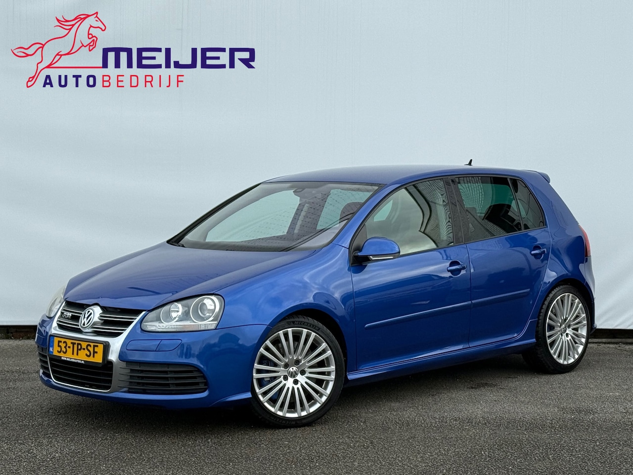 Volkswagen Golf - 3.2 R32 Leer | Xenon | Sportvelgen | Parkeersensoren | Clima | Cruise | Stoelverw | 250 PK - AutoWereld.nl