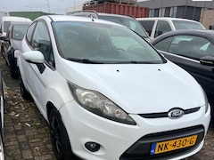 Ford Fiesta - 1.25 Trend tijd schakelt goed