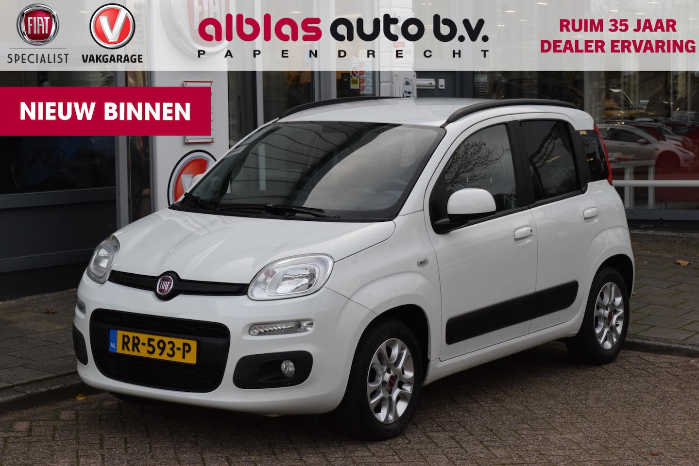 Fiat Panda - 1.2 Lounge|4 cil.|1e eig.|Dealerond.| - AutoWereld.nl