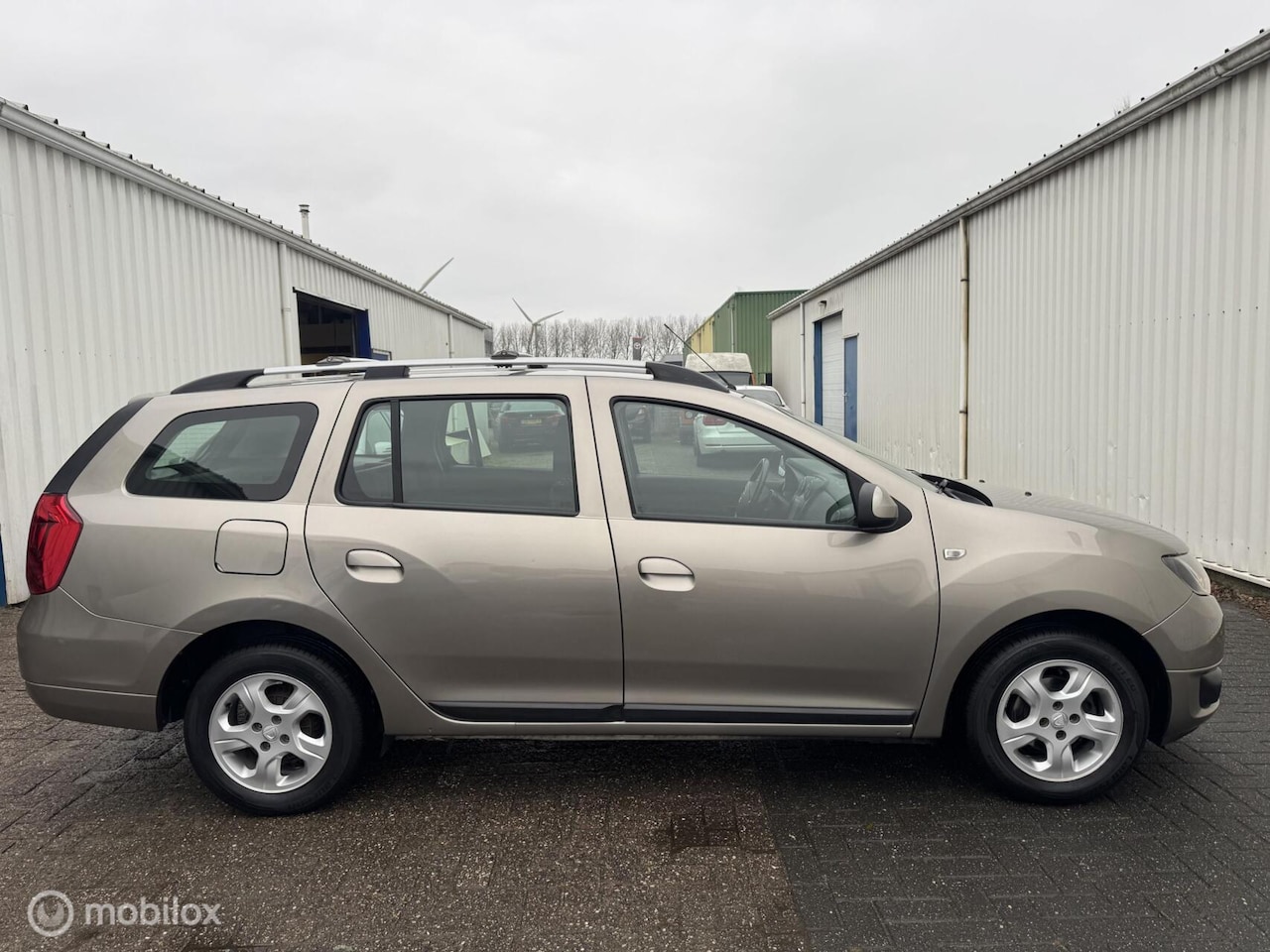 Dacia Logan MCV - 0.9 TCe Ambiance | Navi | Carplay | 2e Eig. - AutoWereld.nl