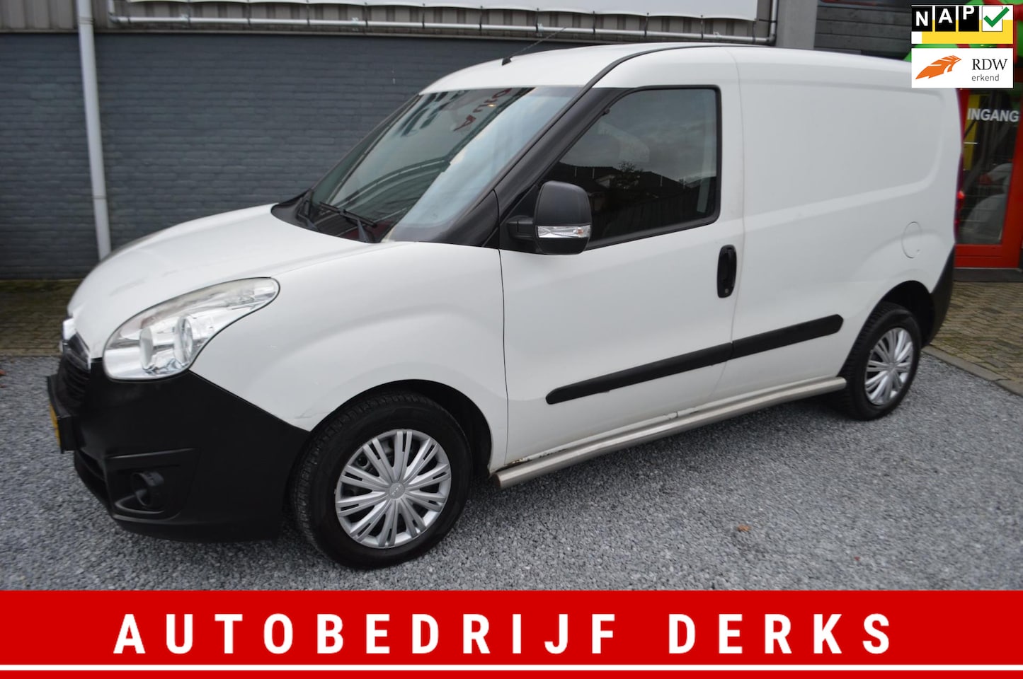 Opel Combo - 1.3 CDTi L1H1 Airco Trekhaak Grijs Kenteken Navi bj 2015 - AutoWereld.nl