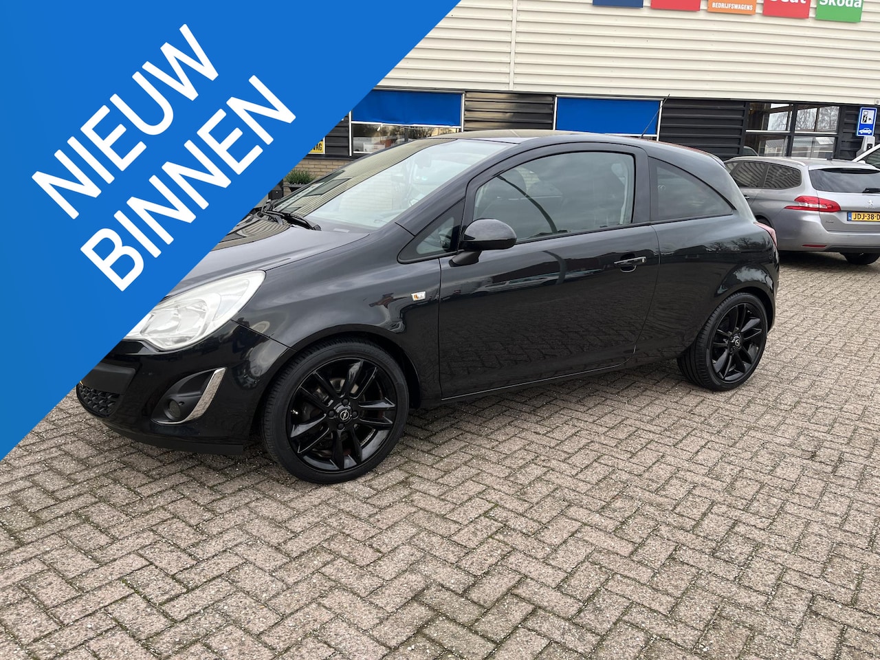 Opel Corsa - 1.4-16V Sportieve uitvoering, weinig km's aantoonbaar goed onderhouden - AutoWereld.nl