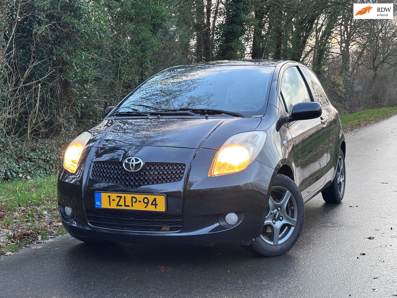 Toyota Yaris - 1.3 VVTi Sol MMT | " 111.000 " KM + Automaat Nu € 3.950,-!!! - AutoWereld.nl