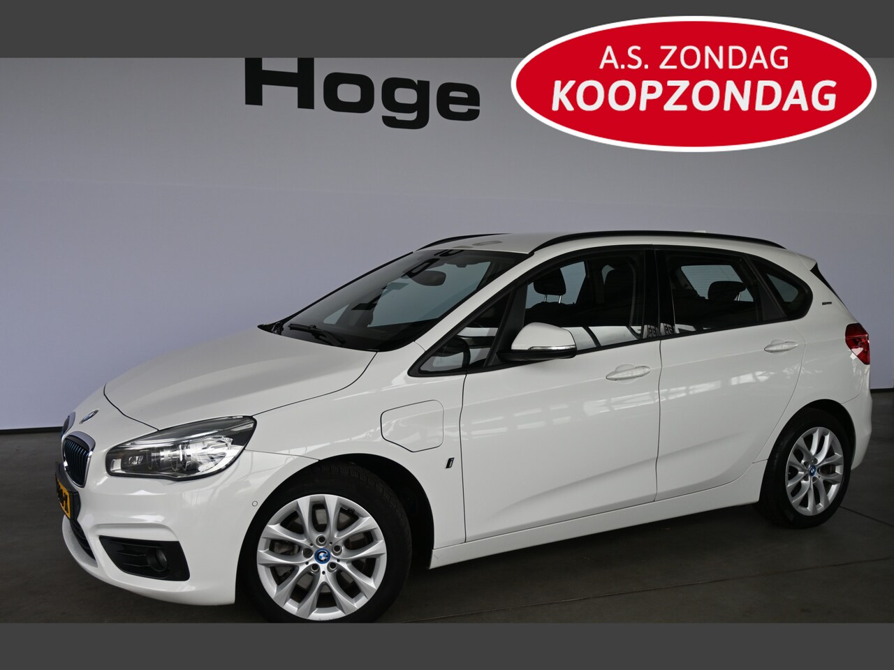 BMW 2-serie Active Tourer - 225xe iPerformance Automaat Clima Navigatie LED Rijklaarprijs Inruil Mogelijk! - AutoWereld.nl