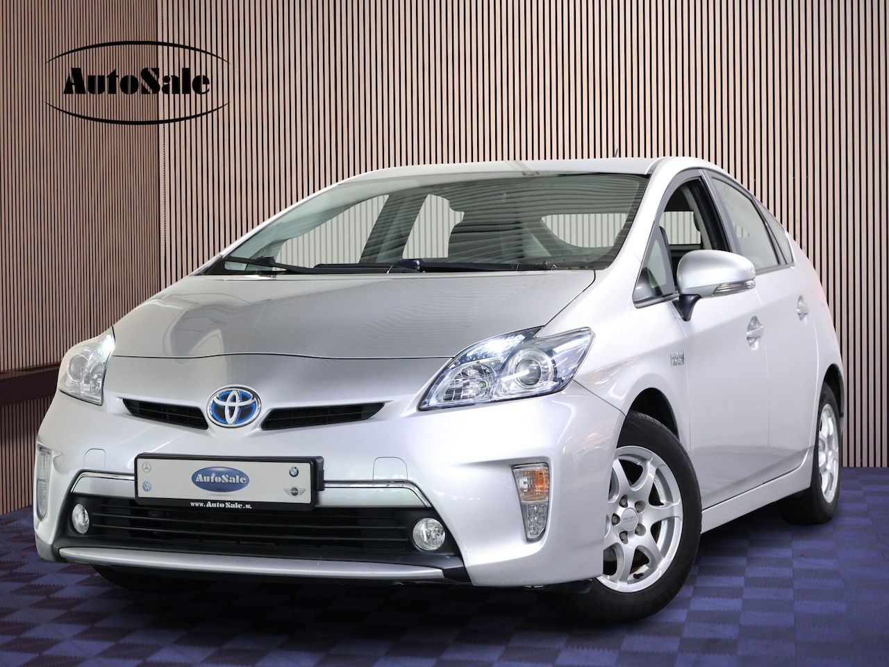 Toyota Prius - 1.8 Plug-in Aspiration hybride 130 dkm 2014 - AutoWereld.nl