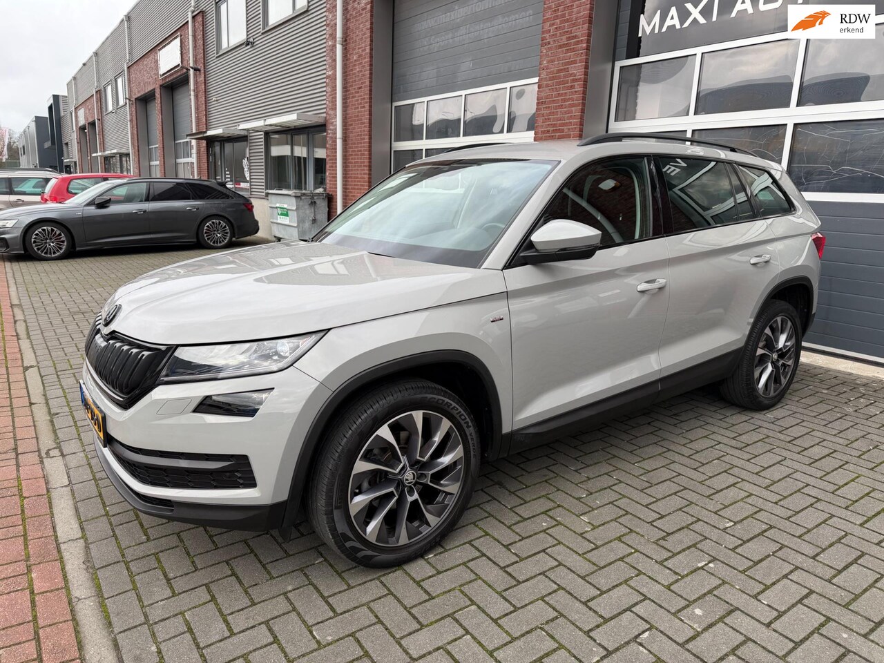 Skoda Kodiaq - 1.5 TSI DSG LED ACC Carplay Lane Sfeer Keyless - AutoWereld.nl