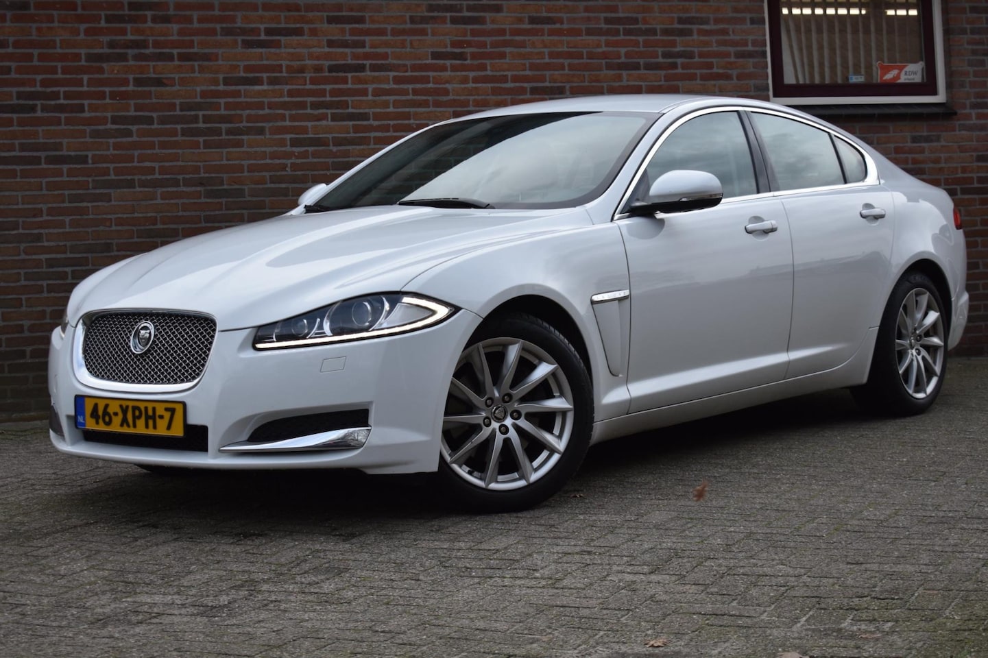 Jaguar XF - 2.2D '12 Xenon Leder Clima Navi Cruise Inruil mogelijk - AutoWereld.nl
