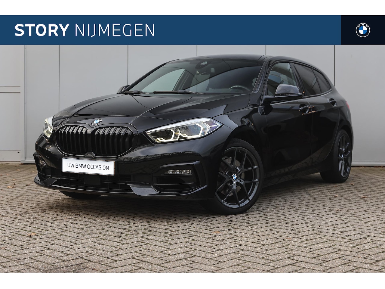 BMW 1-serie - 118i Sport Line Automaat / Sportstoelen / Achteruitrijcamera / M Sportonderstel / LED / Ai - AutoWereld.nl