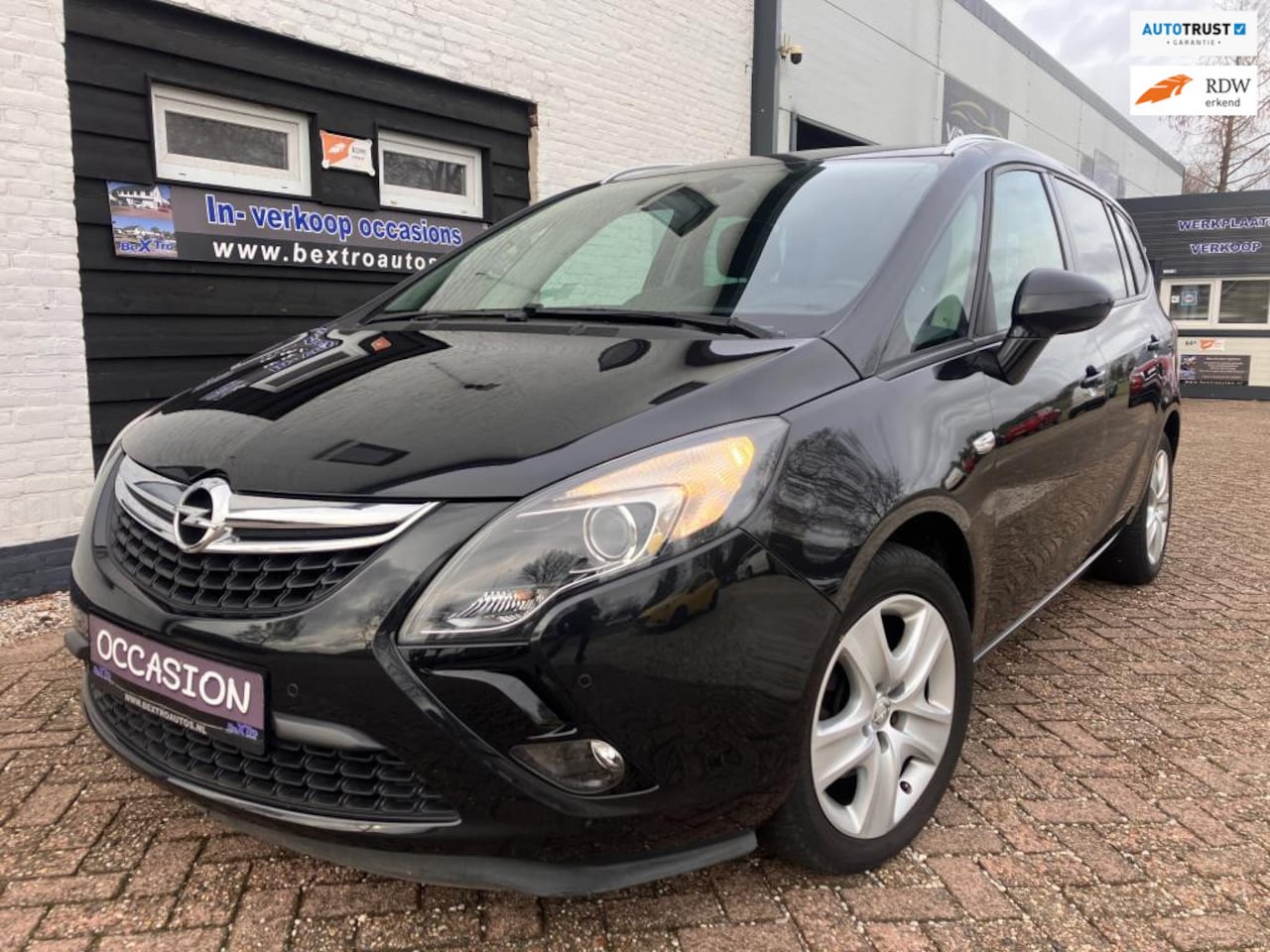 Opel Zafira Tourer - 1.4 16V 140 PK Edition 1E EIGENAAR NIEUWSTAAT CRUISE NAVI CAMERA ALL-IN + NWE APK + GARANT - AutoWereld.nl