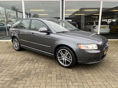 Volvo V50 - 2.0 Sport 50% deal 3.475, - ACTIE Trekhaak / Schuif-kanteldak / Leder / Stoelverwarming /