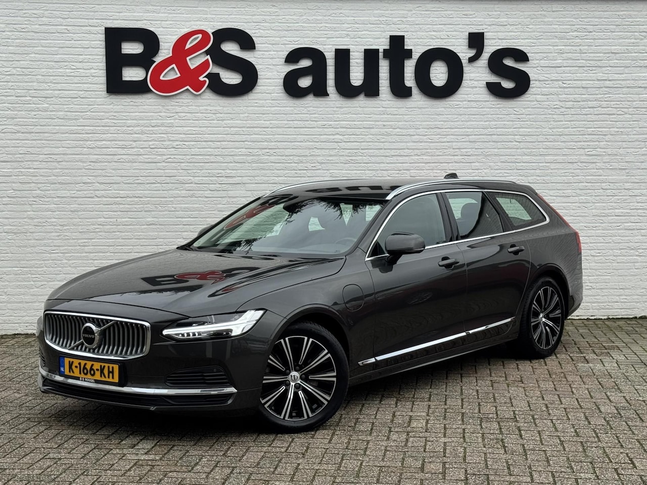 Volvo V90 - 2.0 T6 AWD Business Pro Automaat Adaptive cruise Climate Stuur-stoelverwarming Leer Apple - AutoWereld.nl