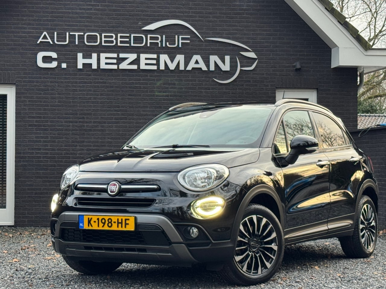 Fiat 500 X - 1.3 GSE Lounge LED Navigatie Cruise Control LEER Camera Automaat Trekhaak - AutoWereld.nl