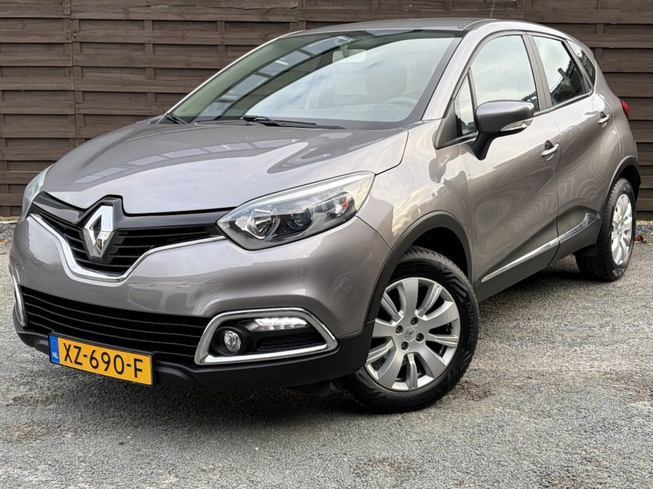 Renault Captur - 0.9 TCe Dynamique / Airco / Cruise / LED / PDC - AutoWereld.nl