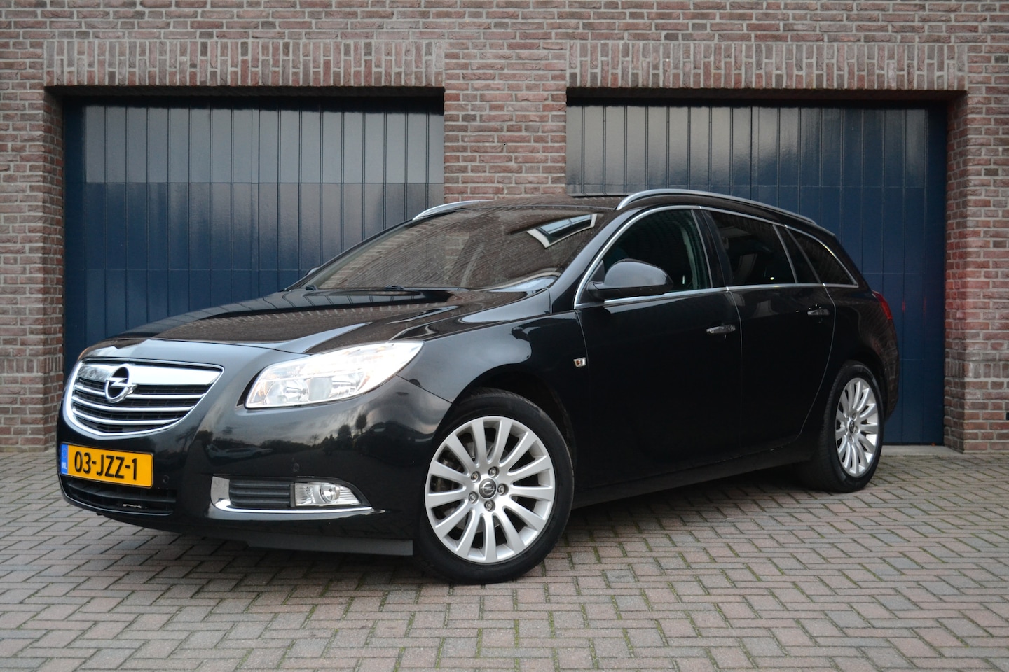 Opel Insignia Sports Tourer - 1.6 Turbo 180pk Cosmo | Trekhaak | Versnellingsbak gereviseerd | NAP | Parkeersensoren - AutoWereld.nl