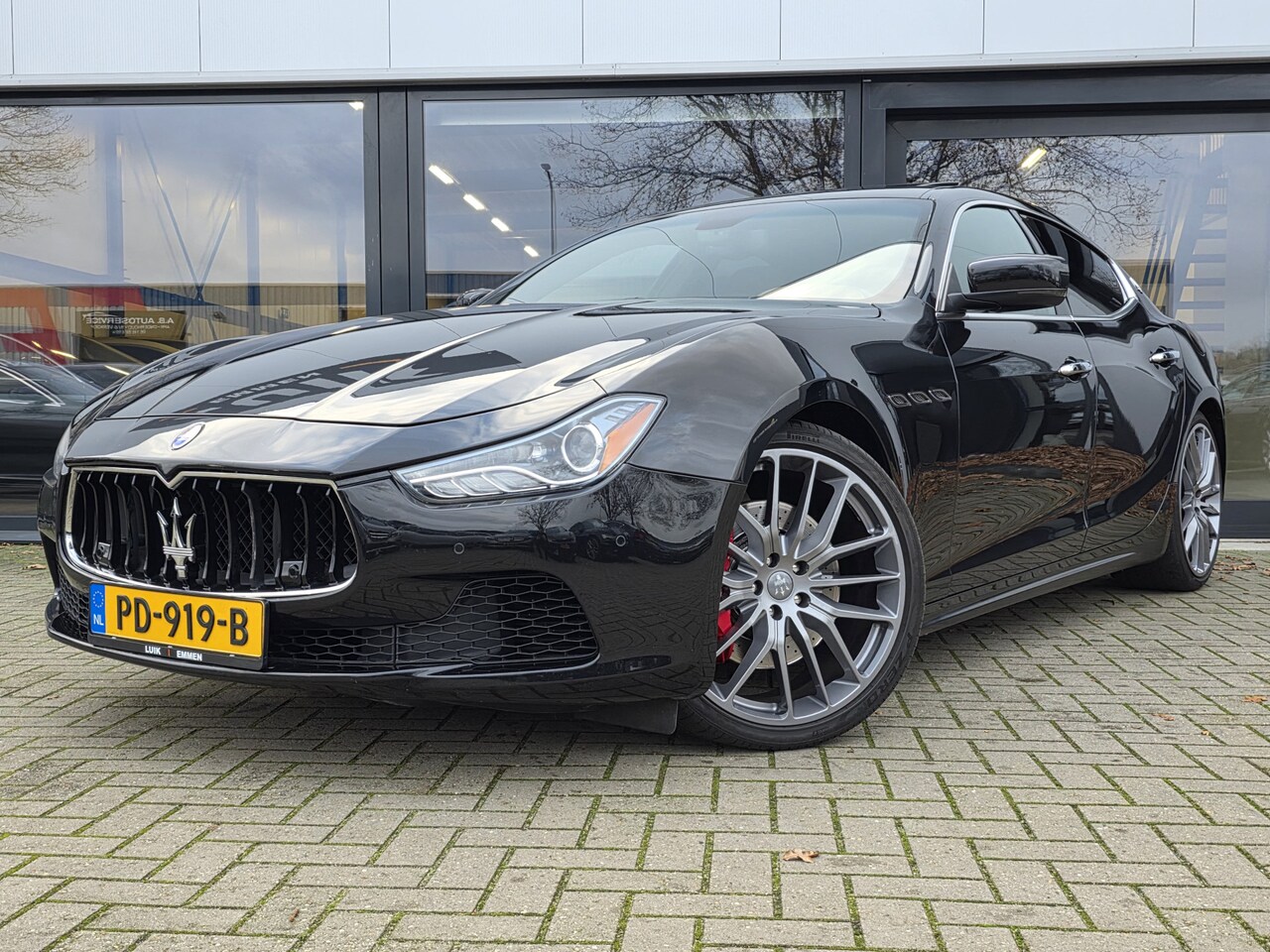 Maserati Ghibli - 3.0 S Q4 + SCHUIFDAK + VOLLEER + CAMERA + ANDROID/ CARPLAY - AutoWereld.nl