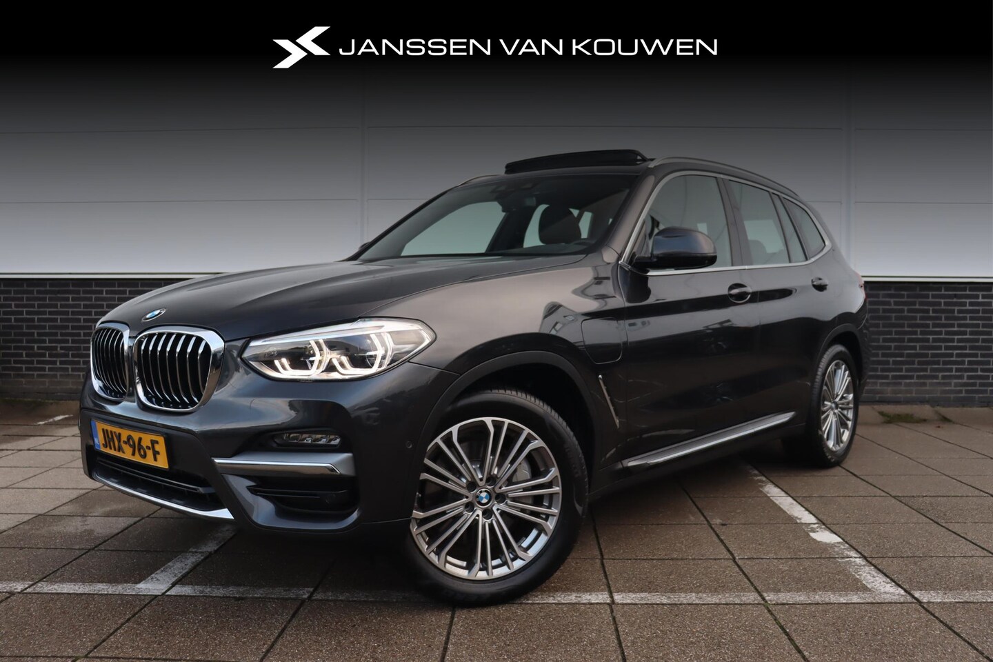 BMW X3 - xDrive30e High Executive * Luxury Line * Panoramadak * Memory * HiFi * Head-Up * 360 Camer - AutoWereld.nl