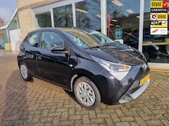Toyota Aygo - 1.0 VVT-i x-play camera, carplay, media, 1e eigenaar