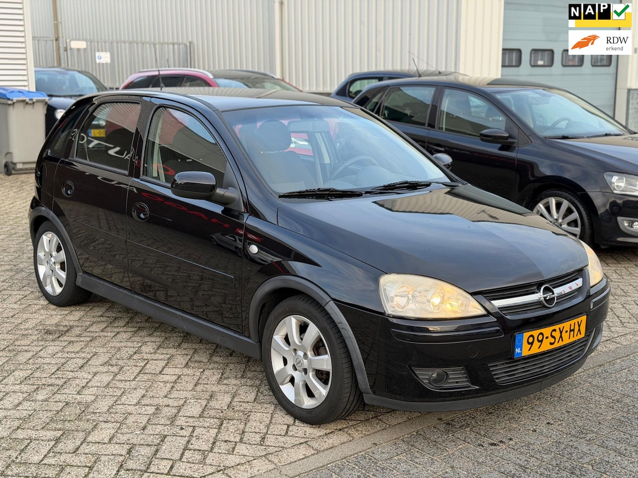 Opel Corsa - 1.2-16V Silverline Airco | Cruise | APK | 5-Deurs - AutoWereld.nl