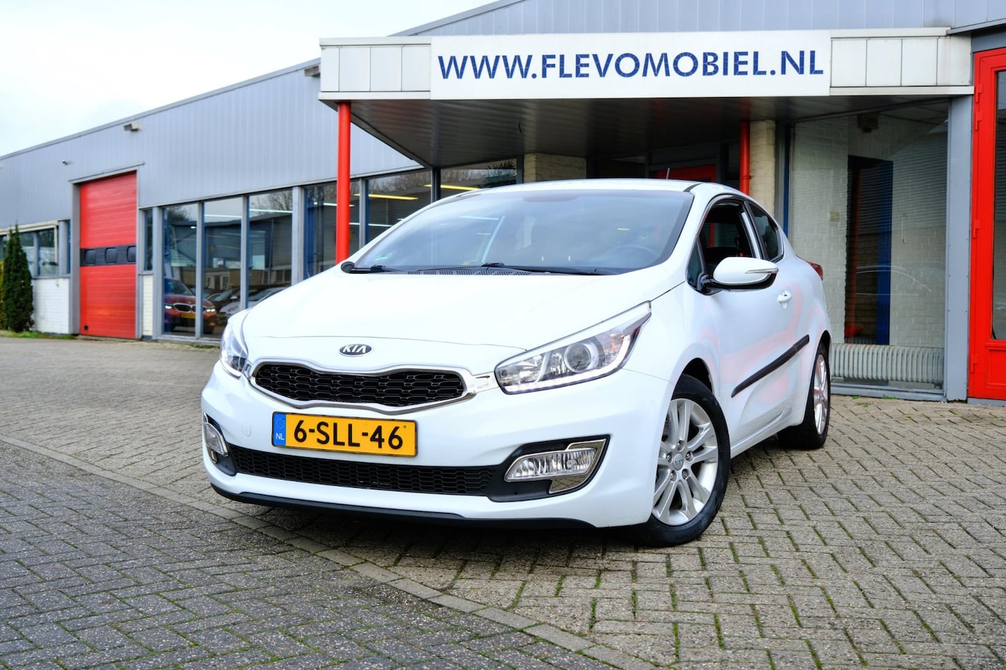 Kia Pro cee'd - Pro_ceed 1.6 GDI Business Pack Navi|Clima|Cam|LMV - AutoWereld.nl