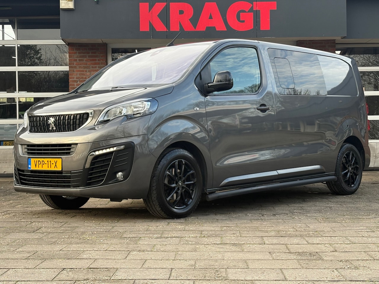 Peugeot Expert - 2.0 BlueHDI 177PK|NAP|AUTOMAAT|clima|cruise|achteruitrijcamera|apple carplay|stoelverwarmi - AutoWereld.nl
