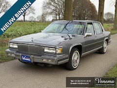 Cadillac De Ville - Sedan