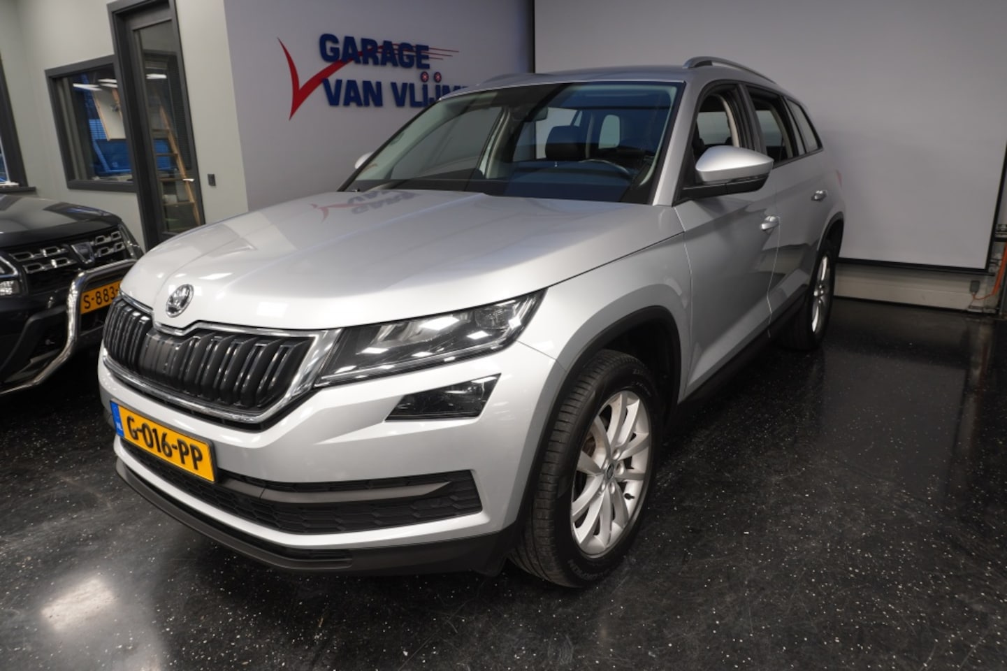 Skoda Kodiaq - 1.5TSI DSG-7 Business Camera 18'' Velg Carplay Trekhaak - AutoWereld.nl