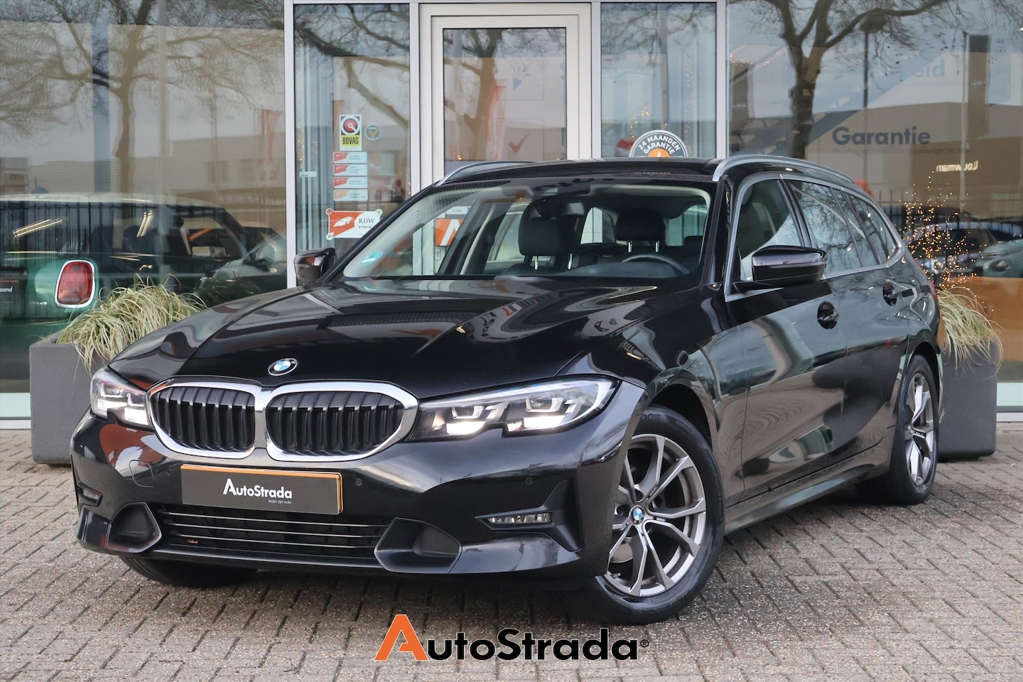BMW 3-serie Touring - (g21) 318i High Executive 156pk | Sfeer | Cruise | Climate | Carplay | LED | Sensoren - AutoWereld.nl