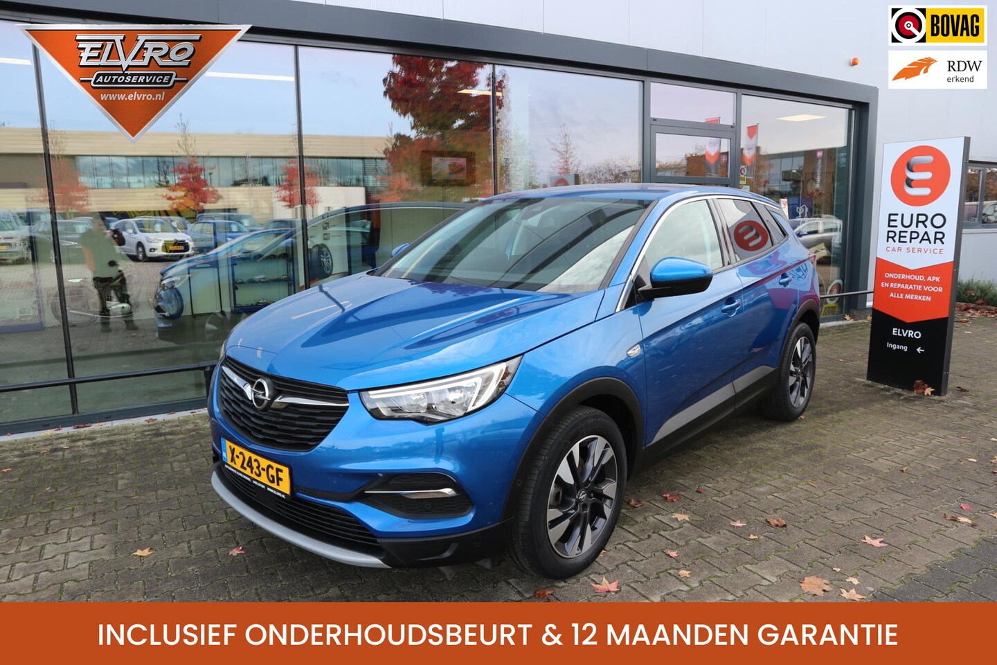 Opel Grandland X - 1.2 Turbo Business Executive NAVI KEYLESS CLIMA PDC V+A LMV - AutoWereld.nl