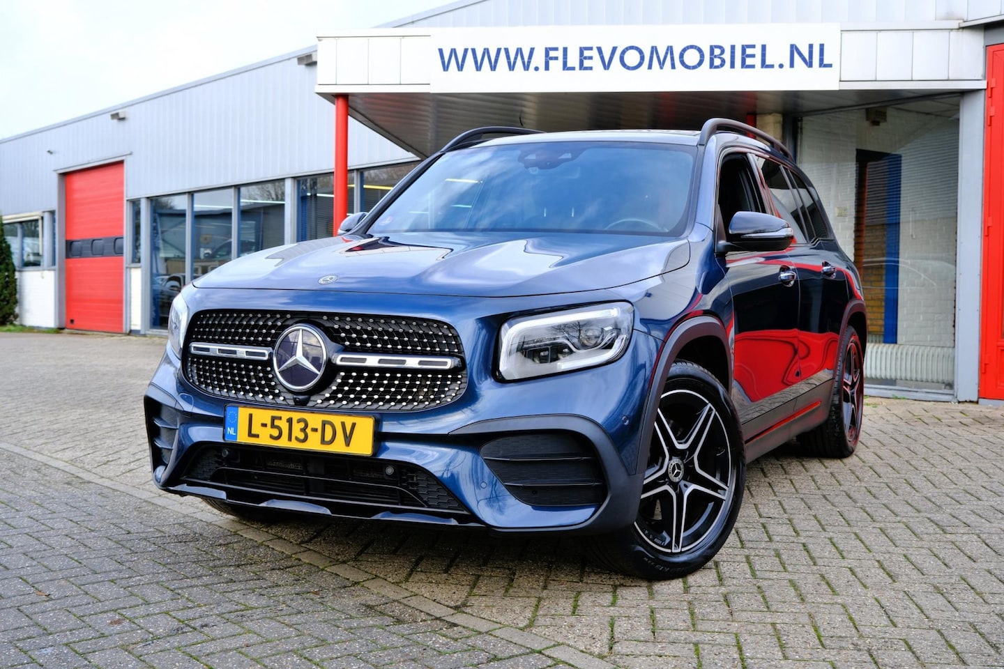 Mercedes-Benz GLB - 200 Business Solution AMG Aut. Pano|Leder-Alcant|1e Eig|Cam|CarPlay|LMV|Enz! - AutoWereld.nl
