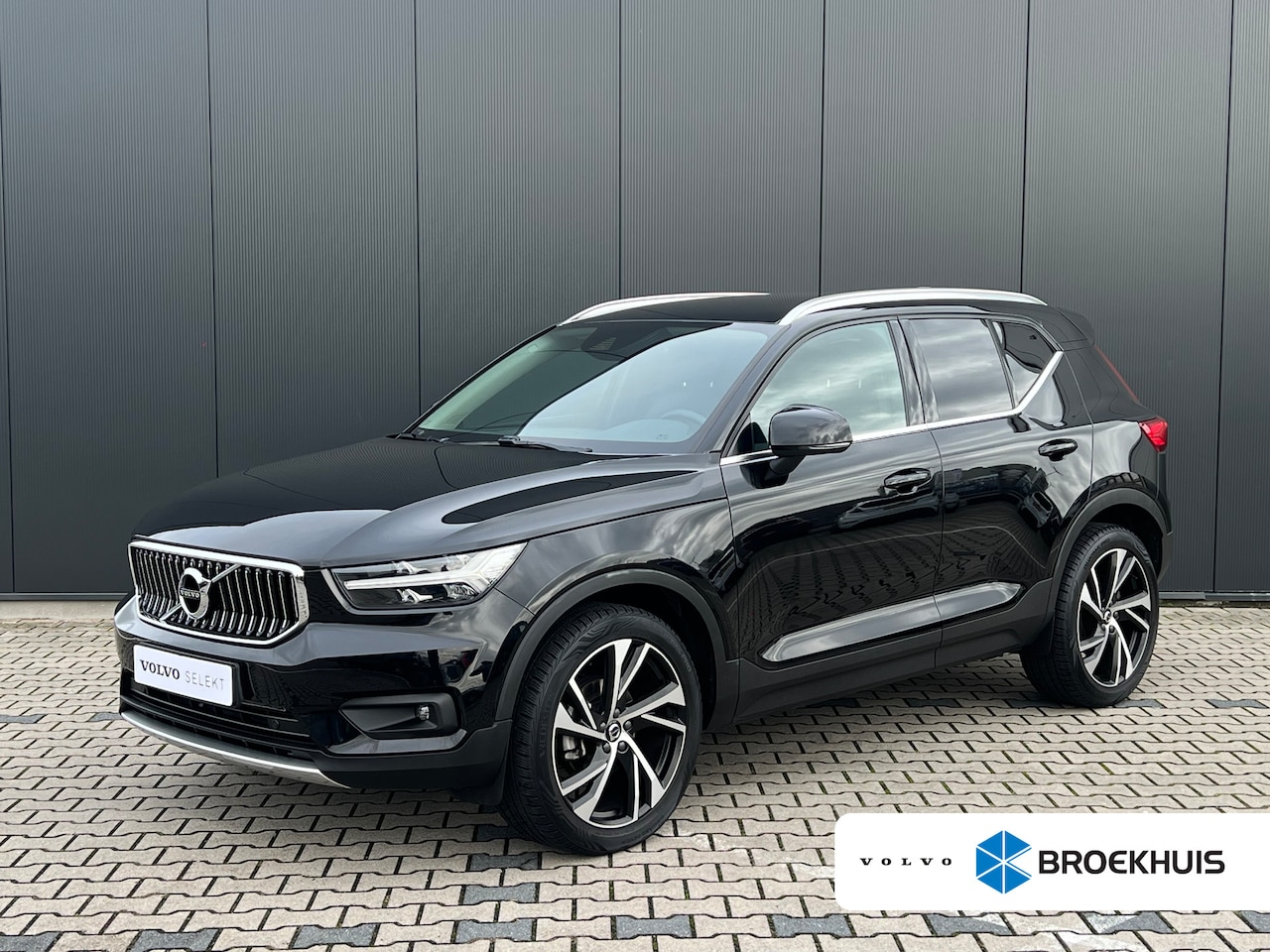 Volvo XC40 - 1.5 T2 Inscription | Trekhaak | Cruise Control | Stoel en stuurwielverwarming | 19'' Velge - AutoWereld.nl