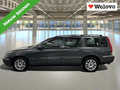 Volvo V70 - 2.4 Comfort Line Rijklaar+garantie. Leder, automaat