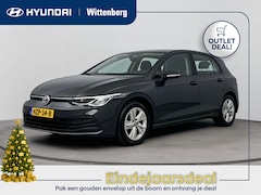 Volkswagen Golf - 1.5 eTSI Style Aut. 150pk | Nu 21400, - | Stoelverwarming | Navigatie | Parkeersensoren |
