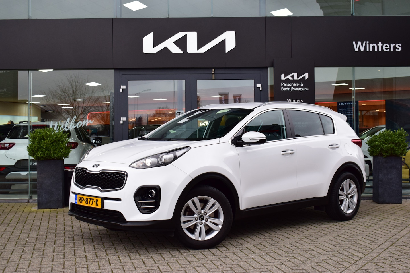 Kia Sportage - 1.6 GDI DynamicLine | Trekhaak | Navigatie | Camera | Cruise Control | tot 10 jaar garanti - AutoWereld.nl