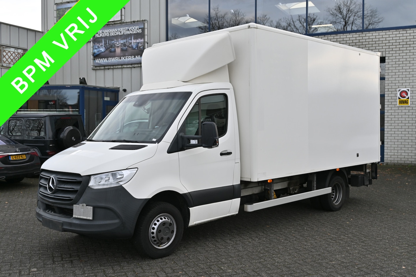 Mercedes-Benz Sprinter - 514 CDI L3 Bakwagen met laadklep Camera, MBUX, Geveerde stoel, Stoelverwarming - AutoWereld.nl