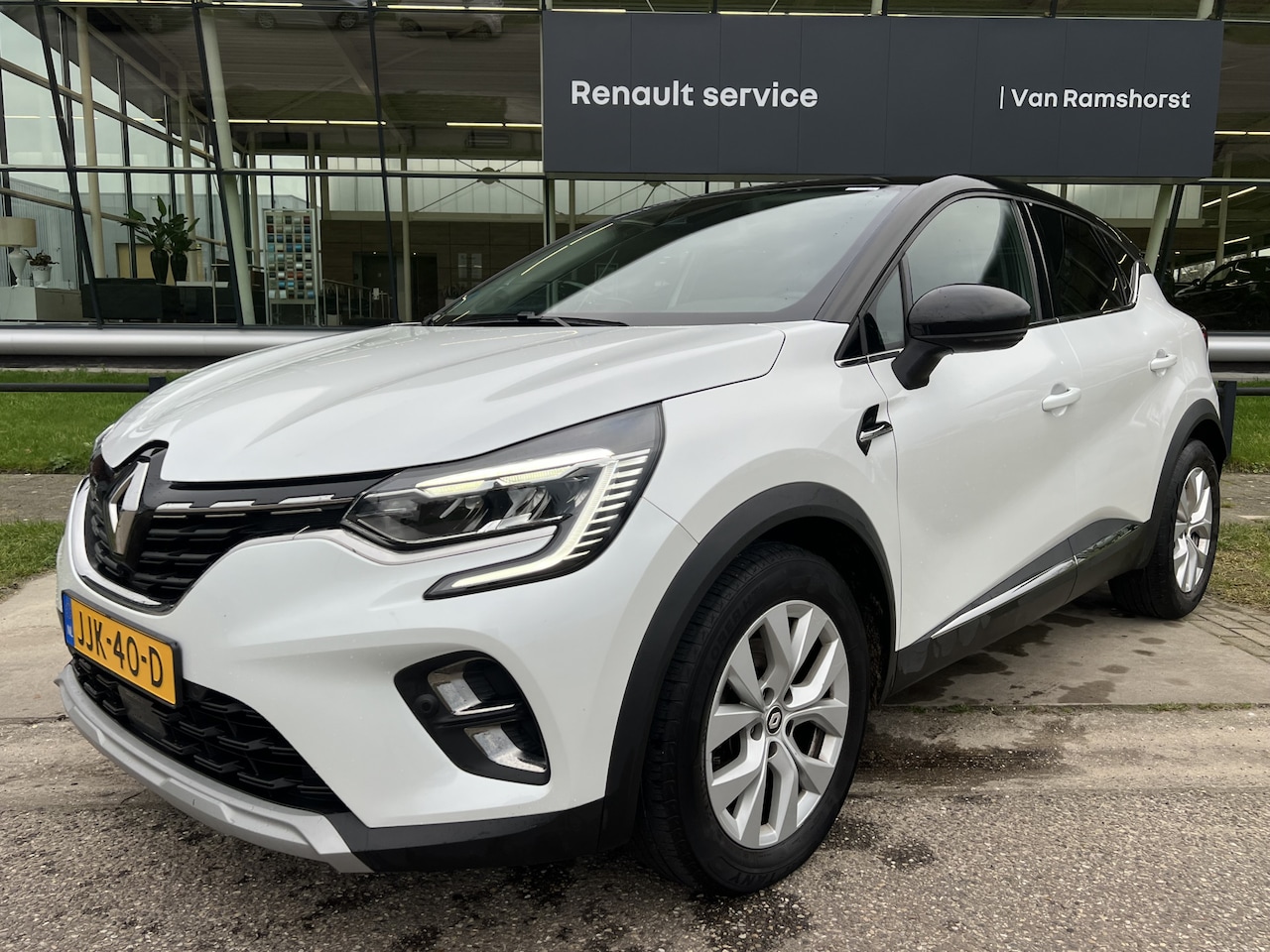 Renault Captur - 1.6 E-Tech Hybrid 145PK Intens / Camera / Cruise / Parkeersensor V+A / Applecarplay - Andr - AutoWereld.nl