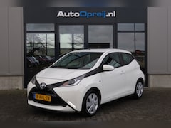 Toyota Aygo - 1.0 VVT-i X-Play 5drs. LIM, Airco, Carplay