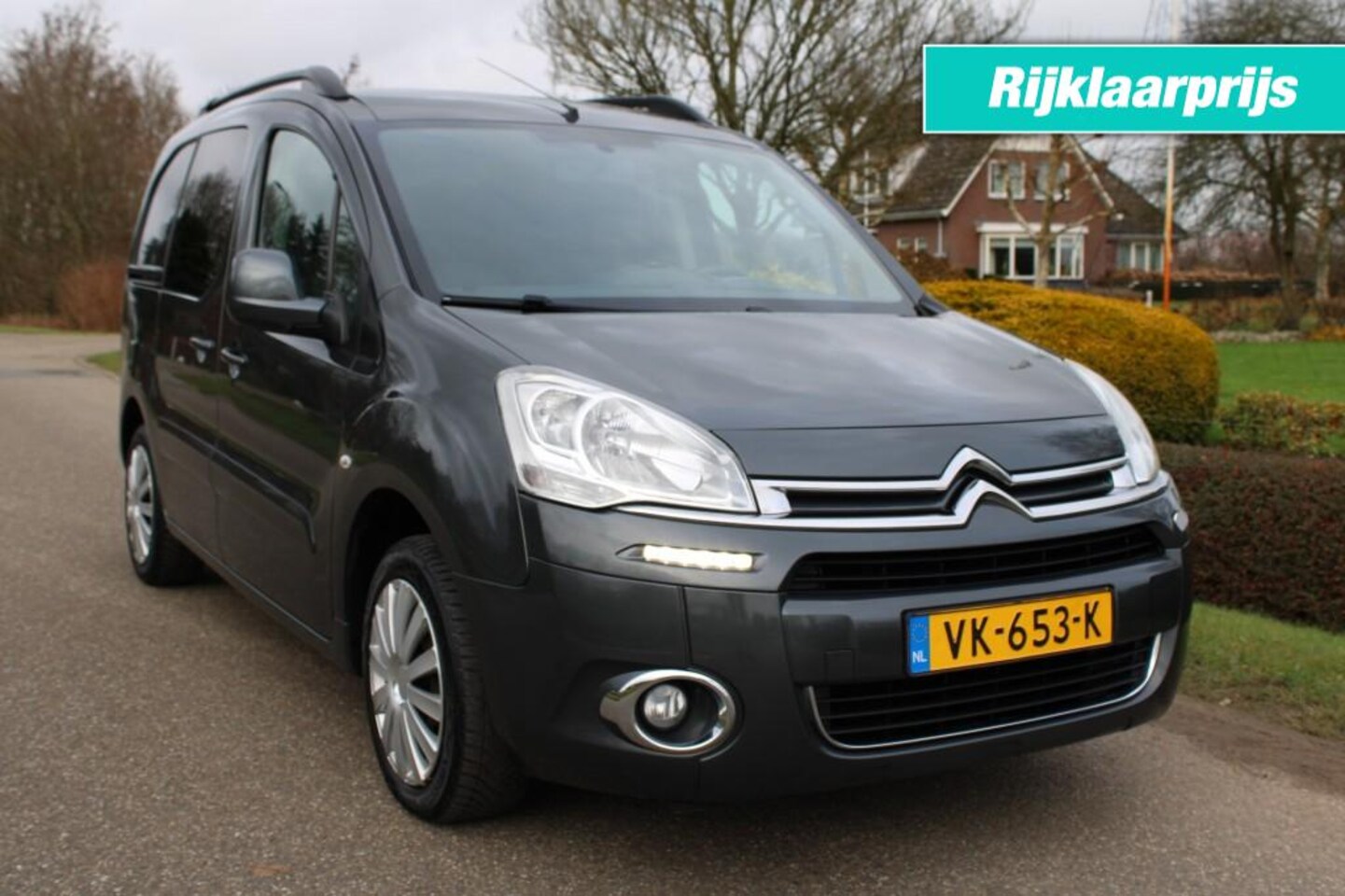 Citroën Berlingo - 1.6 E-HDI 90pk 500 Club automaat airco/cruise/schuifdeur/trekhaak 3-pers - AutoWereld.nl
