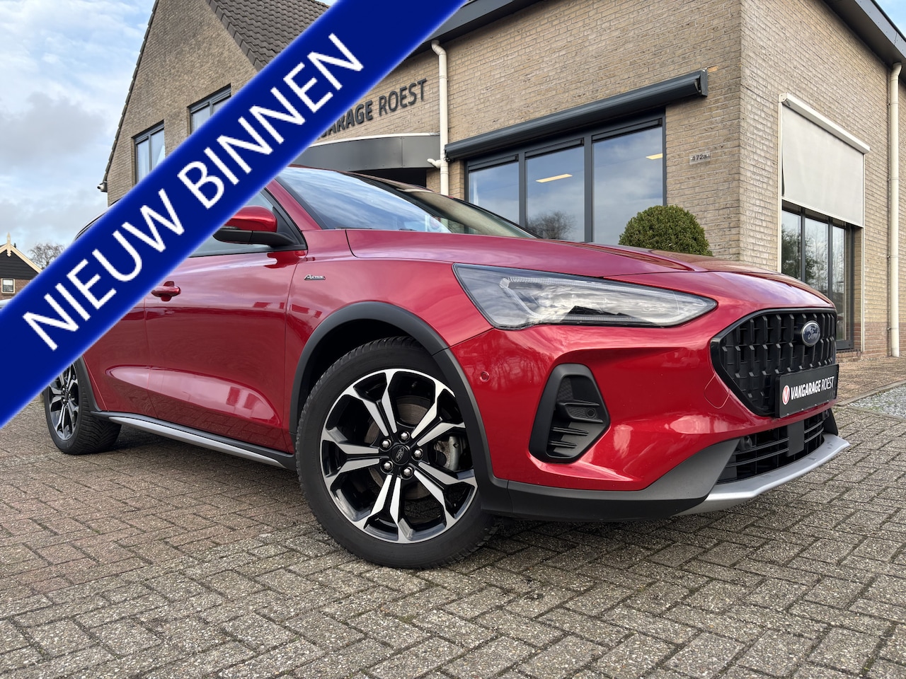 Ford Focus Wagon - 1.0 EcoBoost Hybrid Active X Automaat Trekhaak / All-Seasons / Hogere instap - AutoWereld.nl