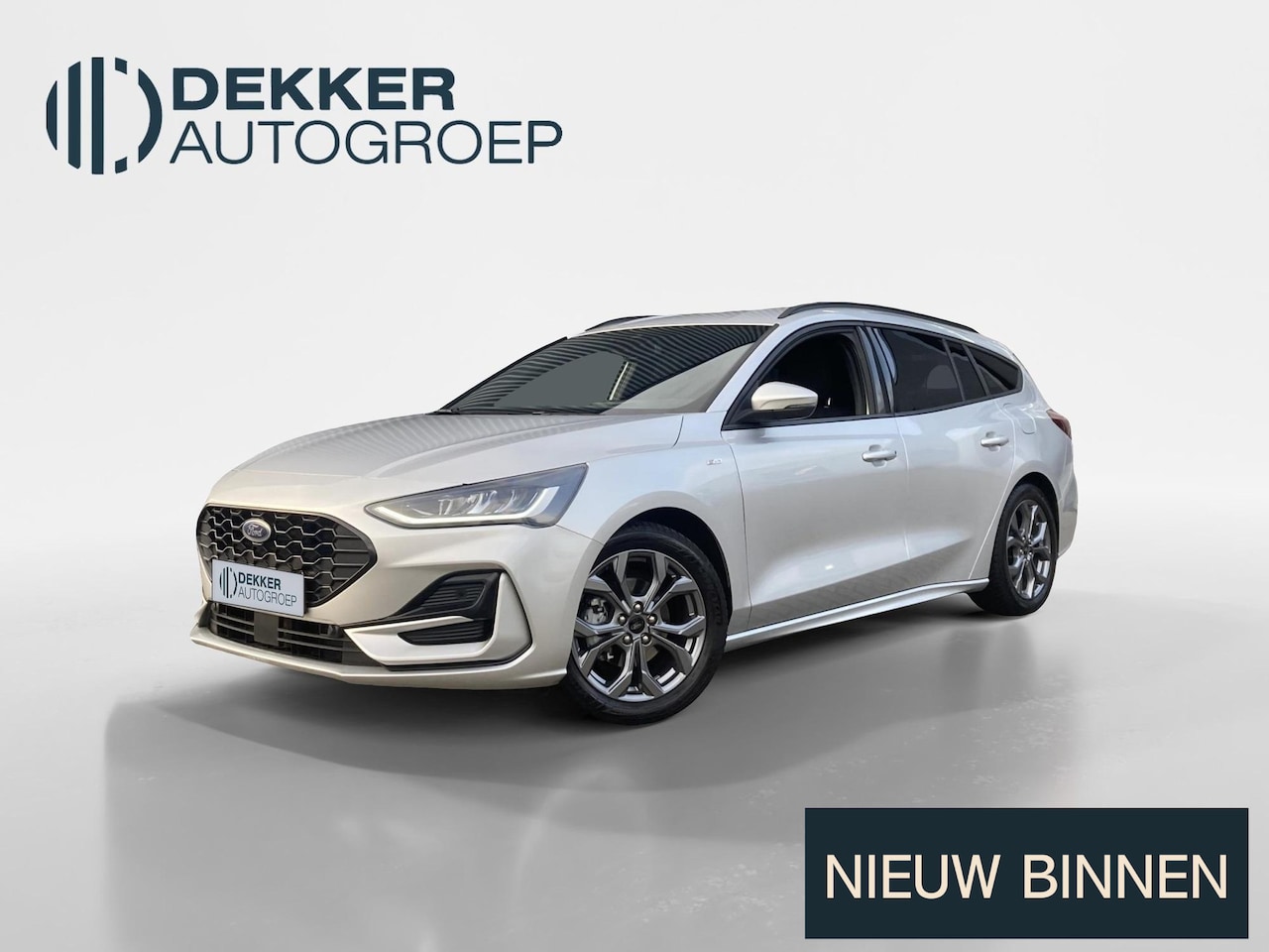 Ford Focus Wagon - 1.0 EcoBoost Hybrid 125 pk ST Line Wagon SYNC4 Navigatie touchscreen - Winter Pack - Parke - AutoWereld.nl