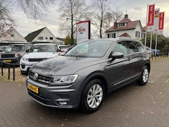 Volkswagen Tiguan - 1.4 TSI ACT 150PK AUTOMAAT / ADAP. CRUISE / TREKHAAK AFN / CARPLAY
