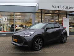 Toyota C-HR - 2.0 Plug-in Hybrid 220 EXECUTIVE PANODAK EL-A.KLEP JBL EL-STOEL HEAD-UP DISPLAY KEYLESS LE