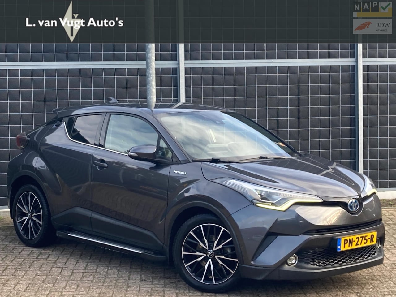 Toyota C-HR - 1.8 Hybrid Premium 1.8 Hybrid Premium - AutoWereld.nl