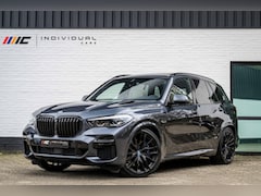 BMW X5 - xDrive45e M-Sport 4-Wielsturing Individual B&W