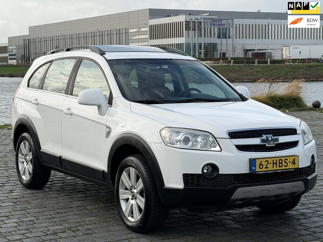 Chevrolet Captiva - 2.4i Style 2WD 7PERS CLIMA LEER SCHUIFDAK PDC TREKHAAK - AutoWereld.nl