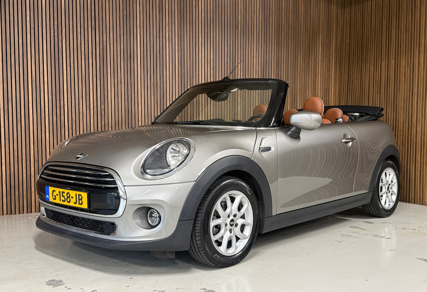 MINI Cabrio - 1.5 Cooper Mini 1.5 Cooper - AutoWereld.nl