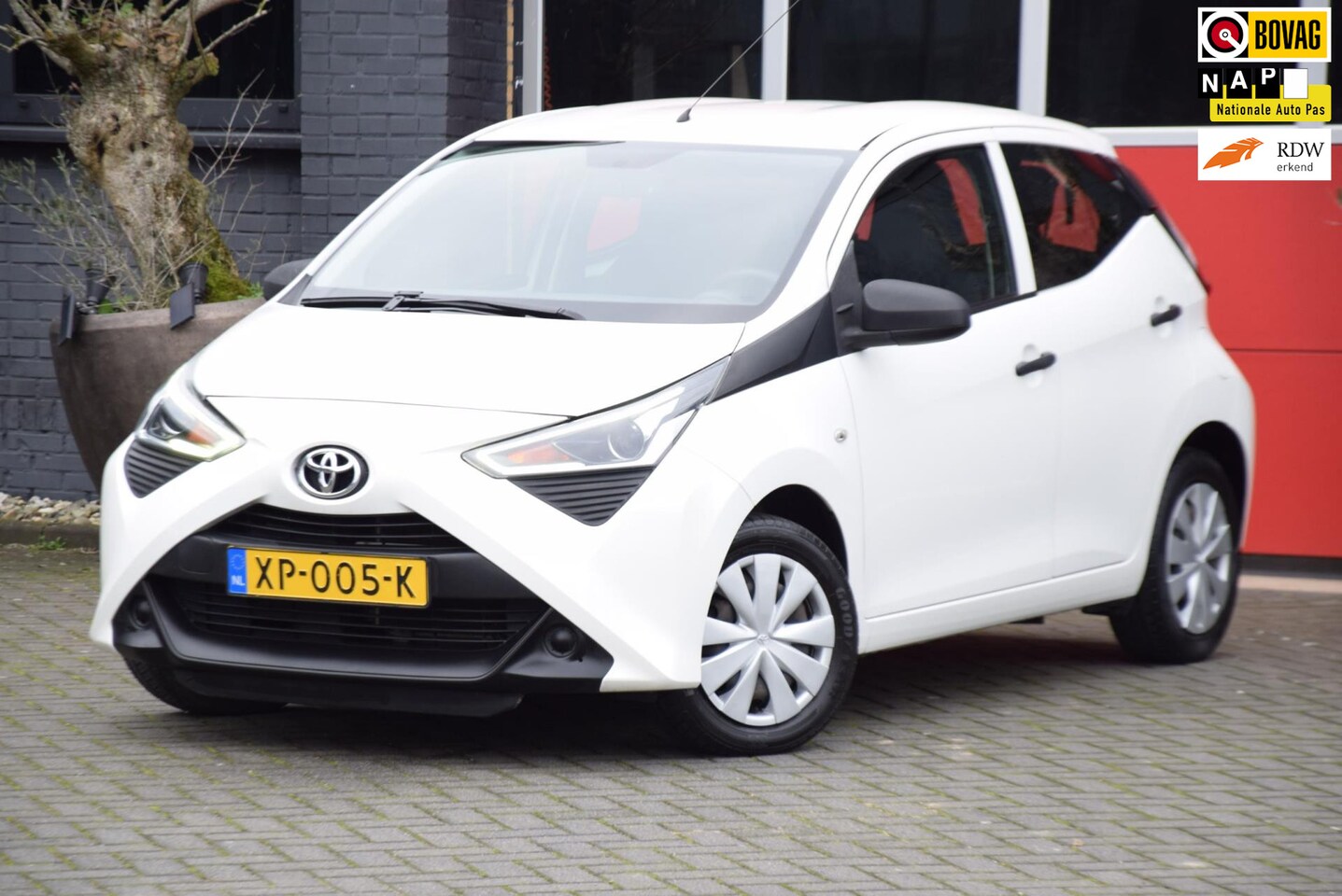 Toyota Aygo - 1.0 VVT-i x-fun 2019 BT 5 Deurs Airco - AutoWereld.nl