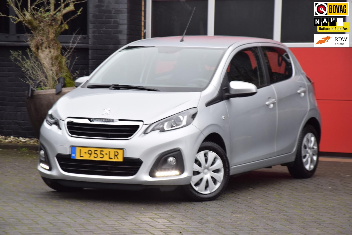 Peugeot 108 - 1.0 e-VTi Active 2021 Airco 5 Deurs BT telefoon - AutoWereld.nl