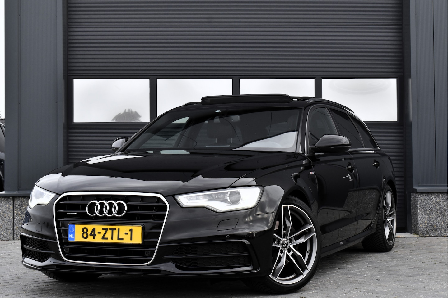 Audi A6 Avant - 2.8 FSI quattro S Edition Pano - Xenon - Camera - Cruise - AutoWereld.nl