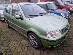 Volkswagen Polo - 1.4-16V Trendline