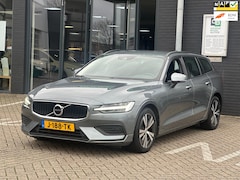 Volvo V60 - 2.0 B3 Momentum Advantage/1STE EIG/CARPLAY/CAMERA/NL-AUTO NAP